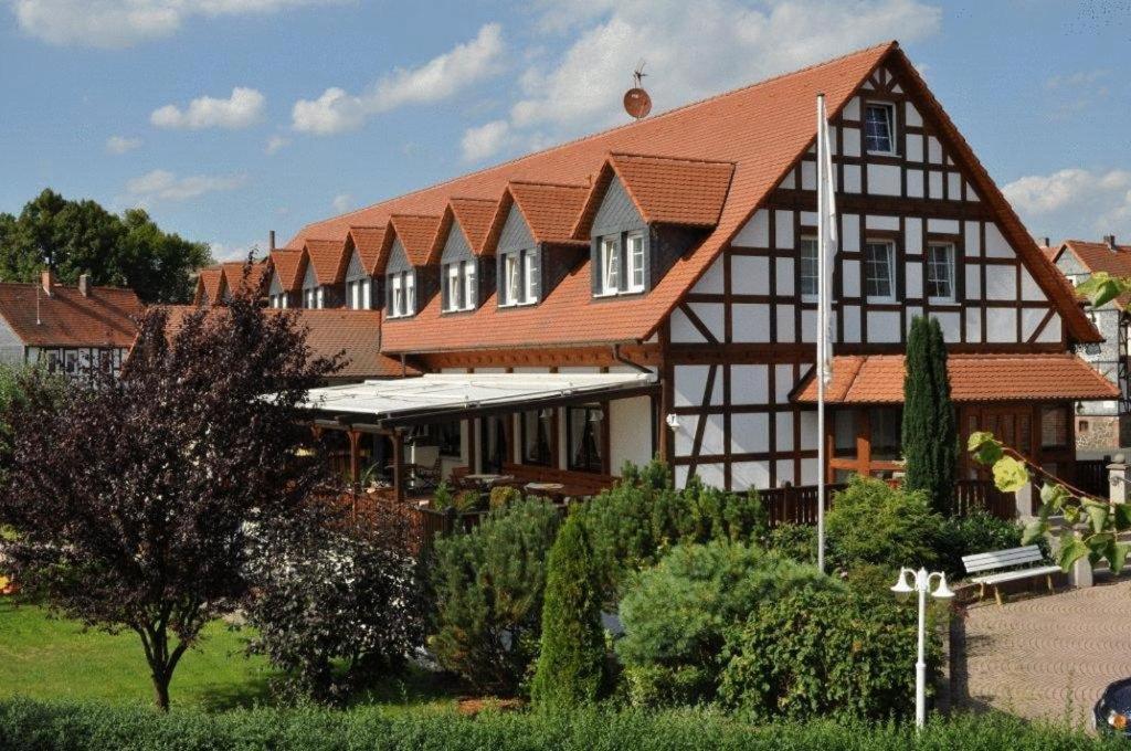 Hotel Zum Stern Rauischholzhausen Kültér fotó