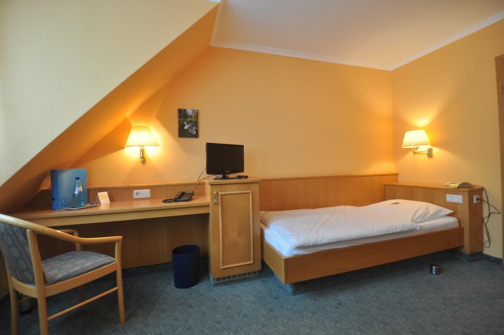 Hotel Zum Stern Rauischholzhausen Kültér fotó